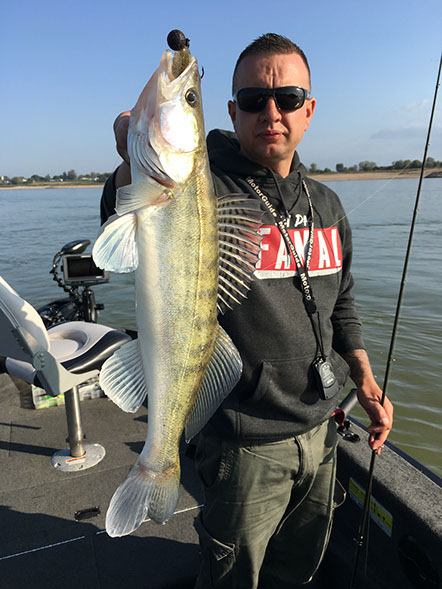 Lowrance Elite-7 Ti2